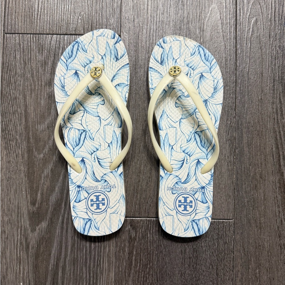 Tory burch flip flops